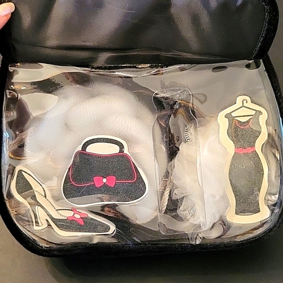 NEW Black Velvet Handbag, Grooming Accessories, 6 Pieces! - Picture 8 of 9